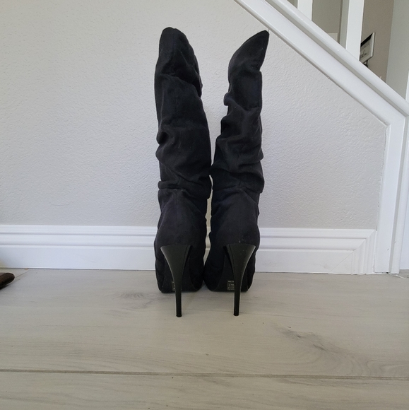 Heeled Boots Size 7 Black Suede - Picture 5 of 8